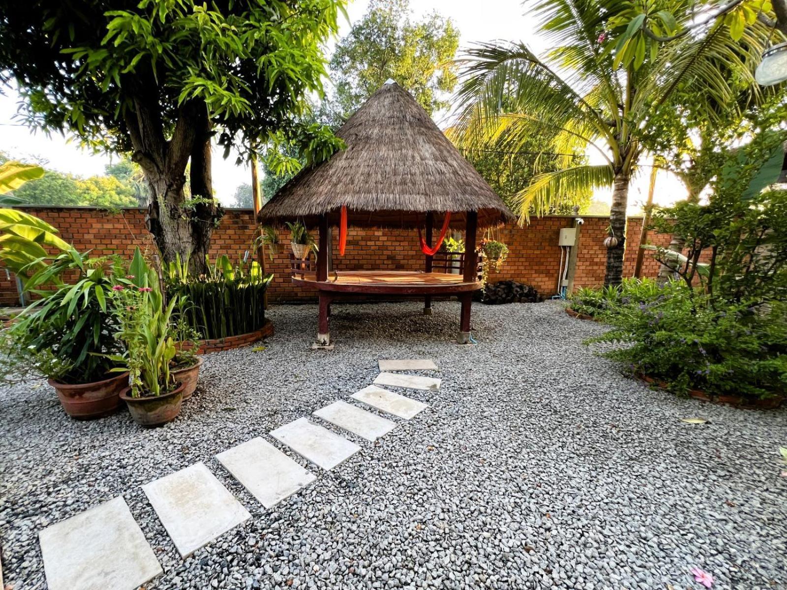 The Little Vegan Homestay Phumi Banteay Srei Εξωτερικό φωτογραφία